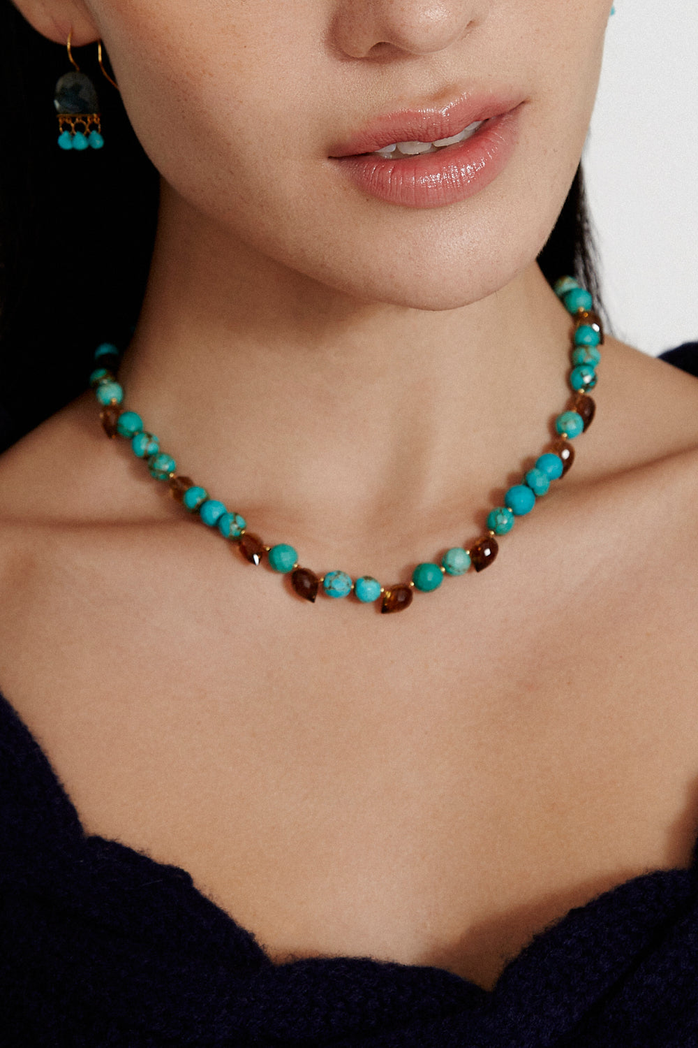 Turquoise Mix Necklace in Elegant Design 2