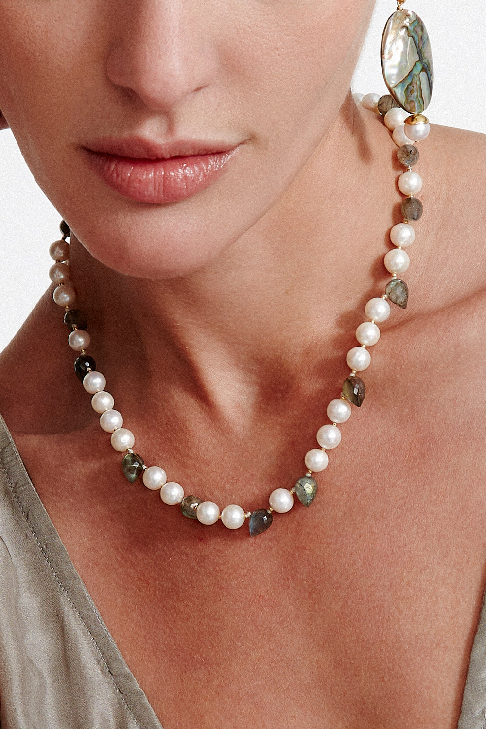 White Pearl Mixed Design Necklace 2