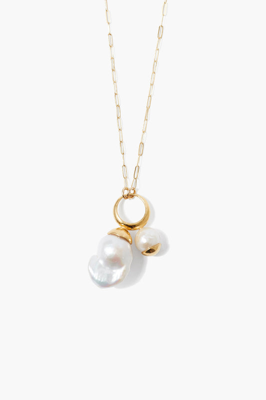 Gold Pearl Necklace in Elegant Design