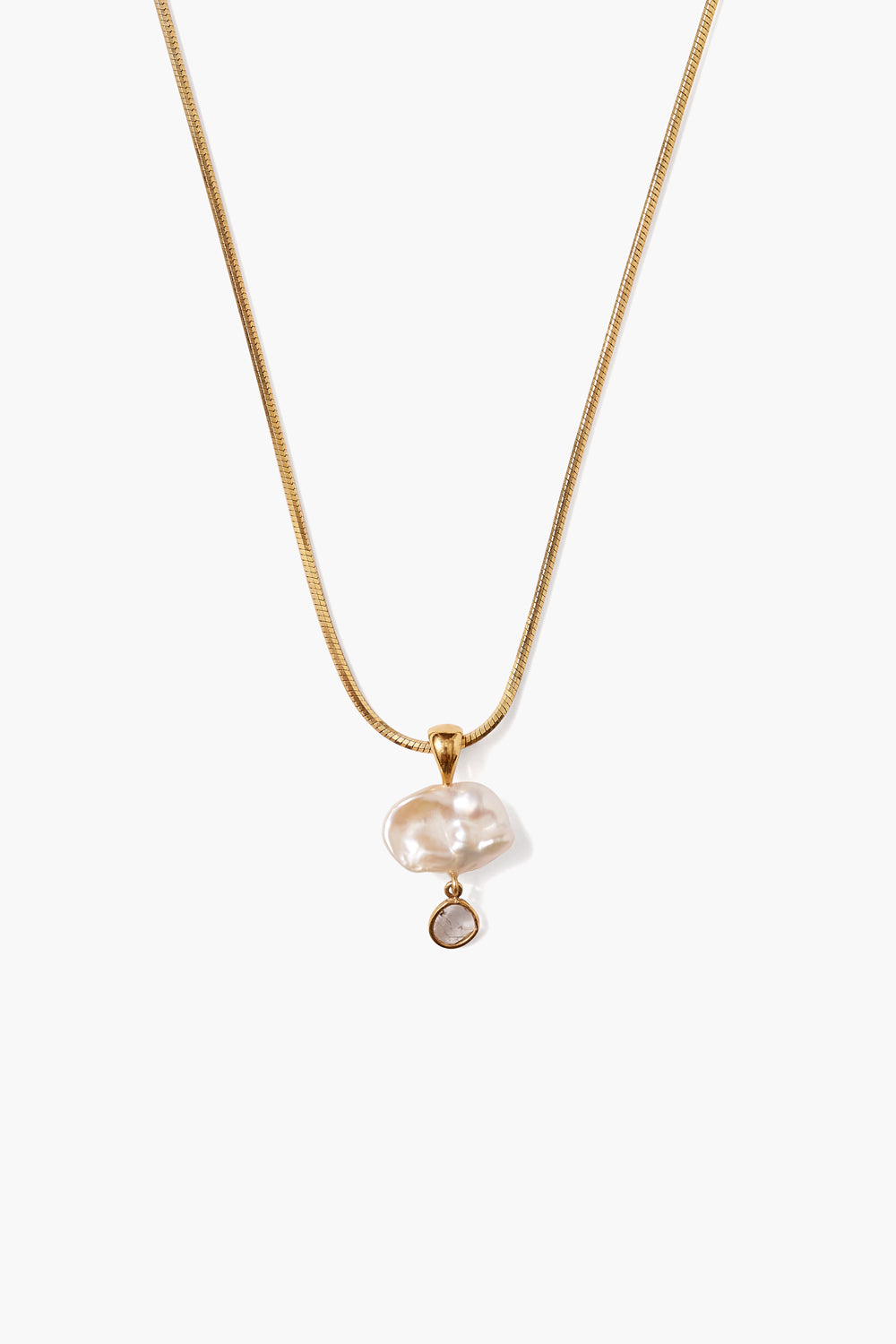 Elegant Pearl and Diamond Gold Necklace