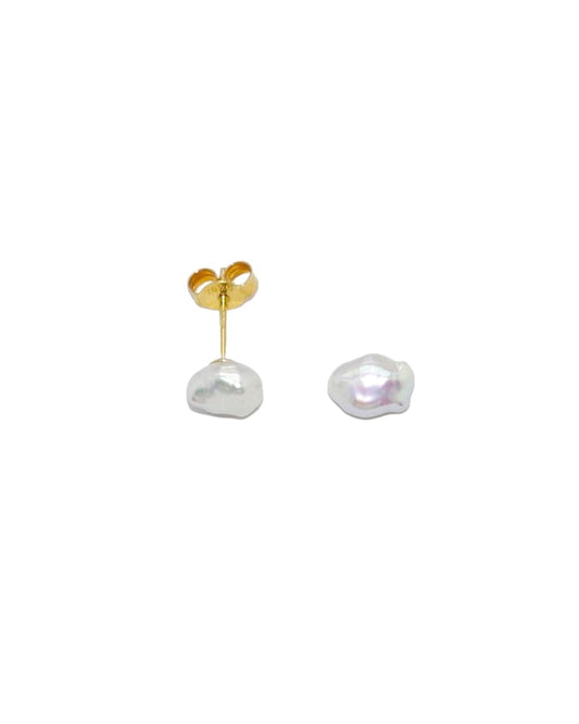 Petite Pearl Earrings for Everyday Wear 1