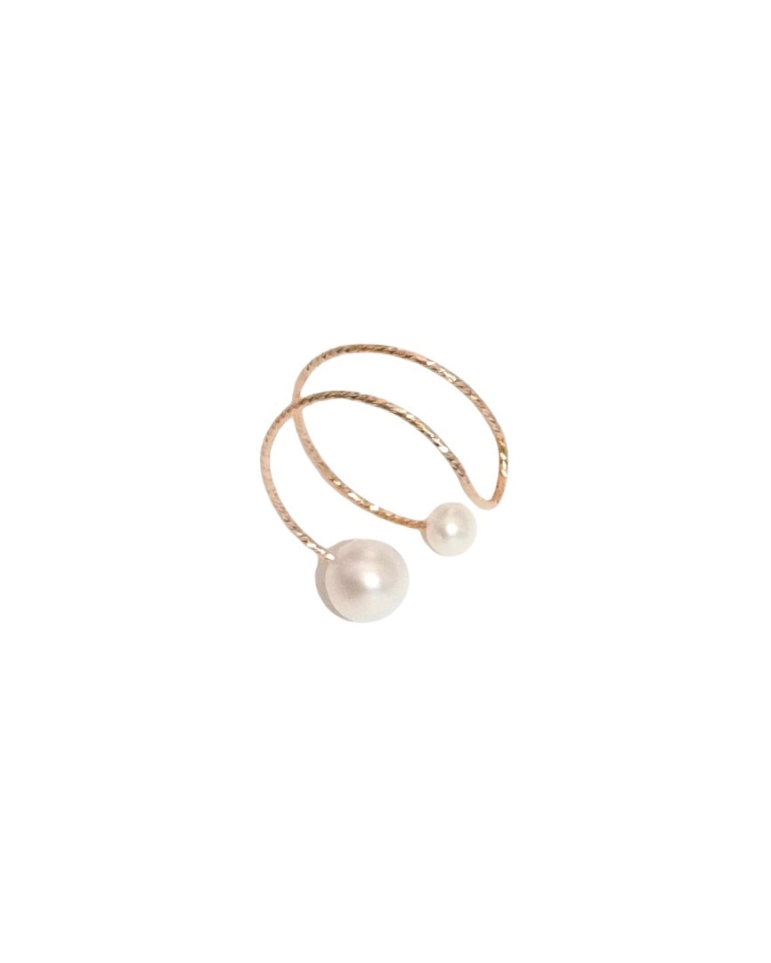 Elegant Pearl Halo Ring Design