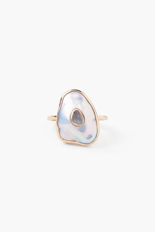 14k Gold Ring with White Pearl