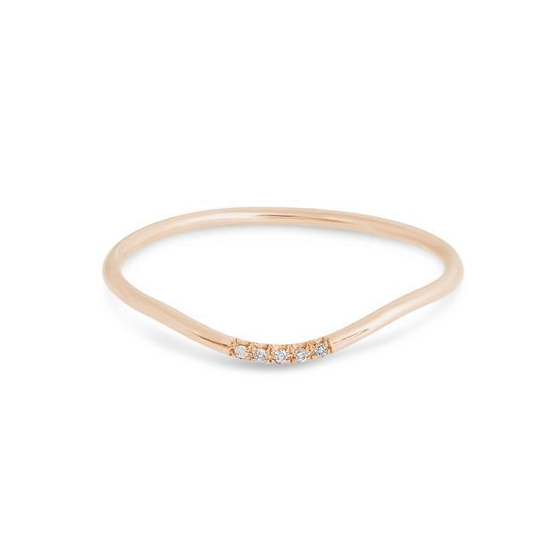 Curved Gold Band Ring for Elegant Style