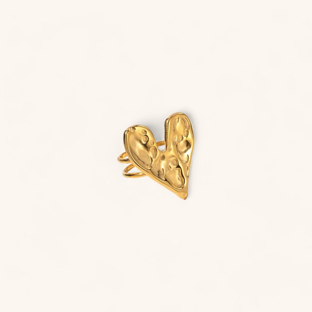 Hammered Heart Ring in Gold