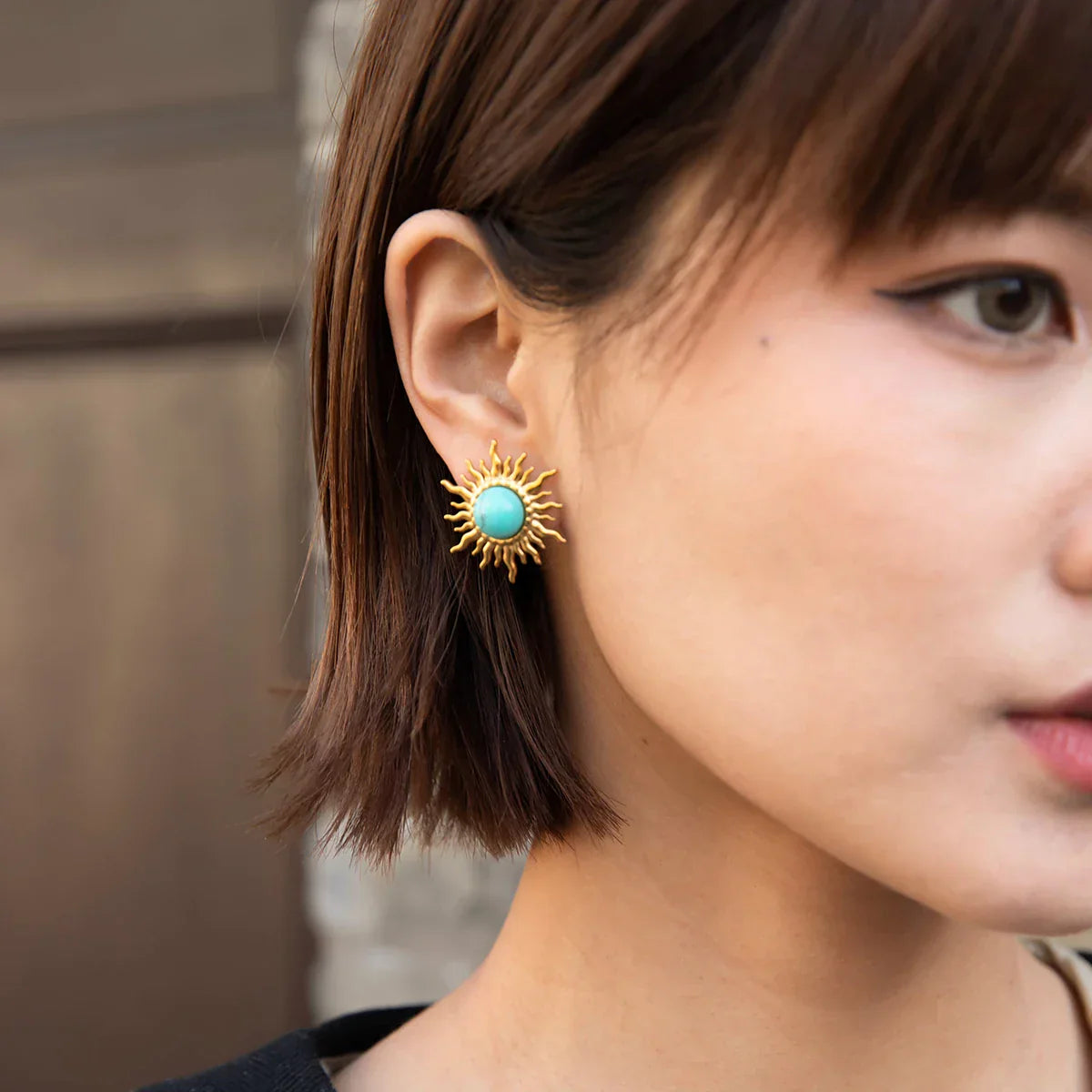 Turquoise Sunflower Ear Clips in Gold