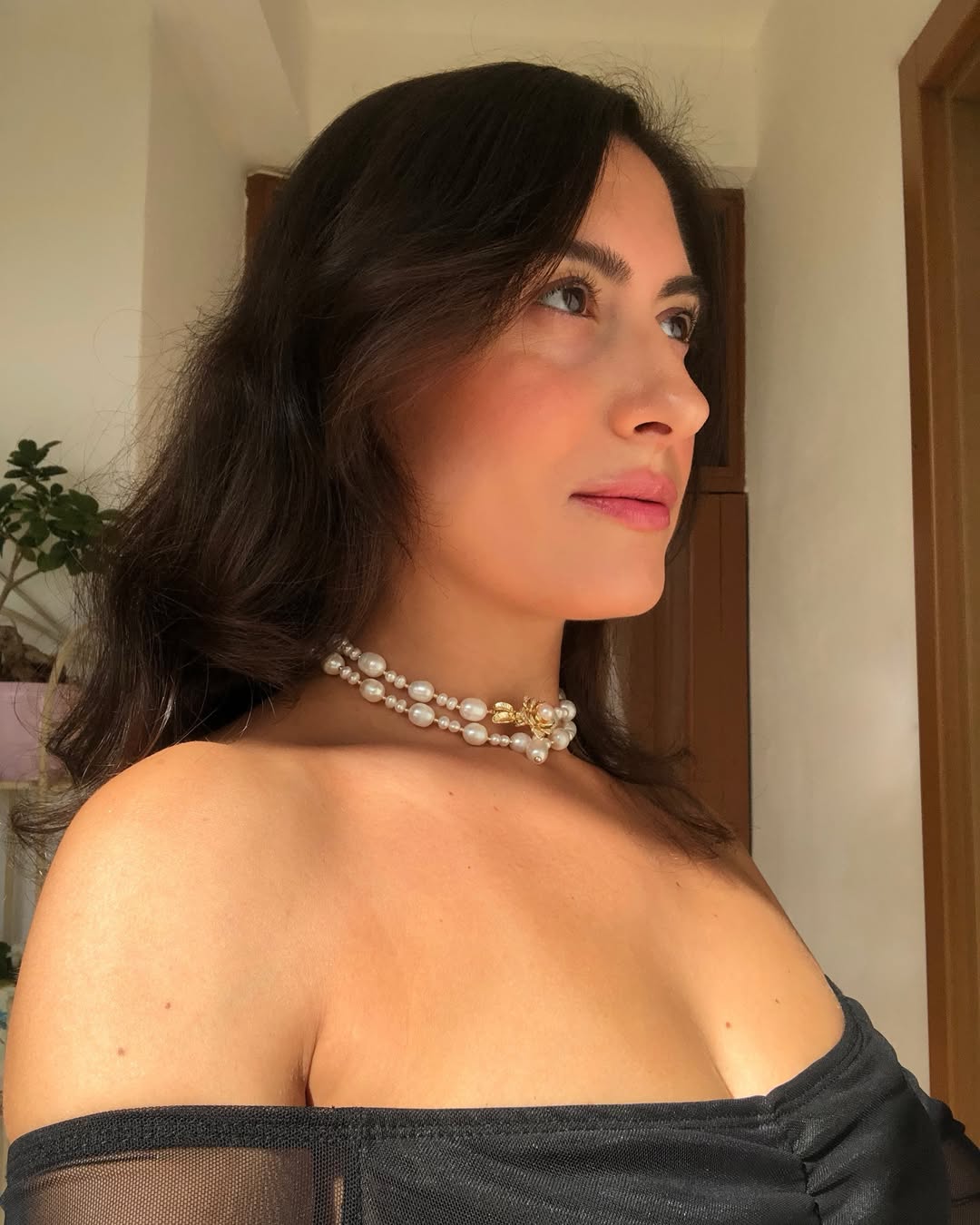 Baroque Pearl Necklace for Winter Afternoons