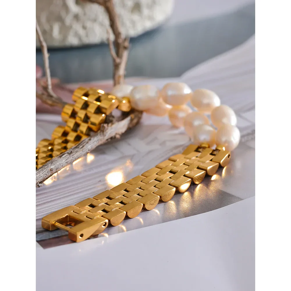 Cuban Chain Bracelet with Pearl Accents