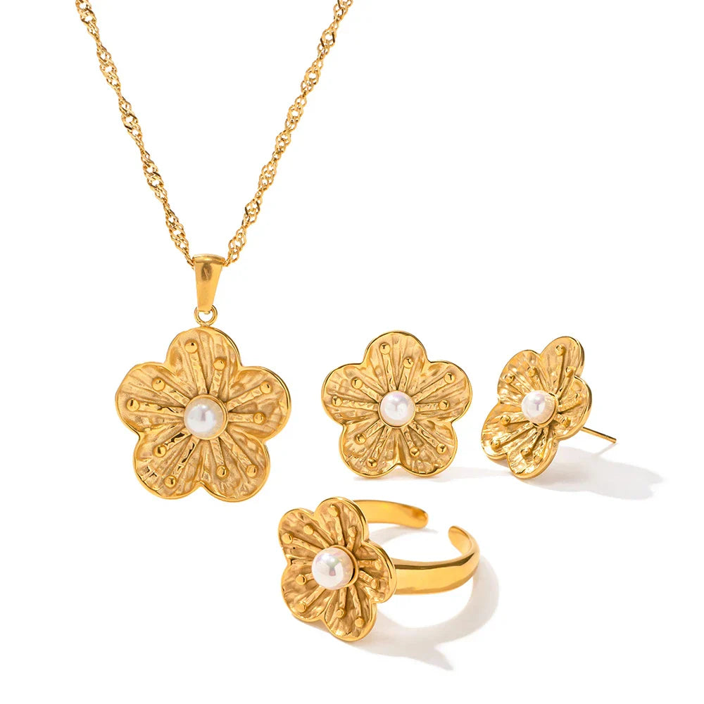 Vintage Flower Jewelry Collection