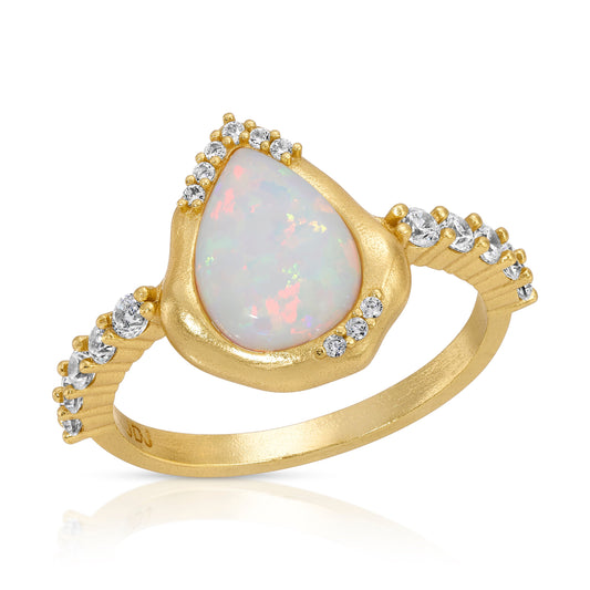 Opal Luster Solitaire Ring in Elegant Design