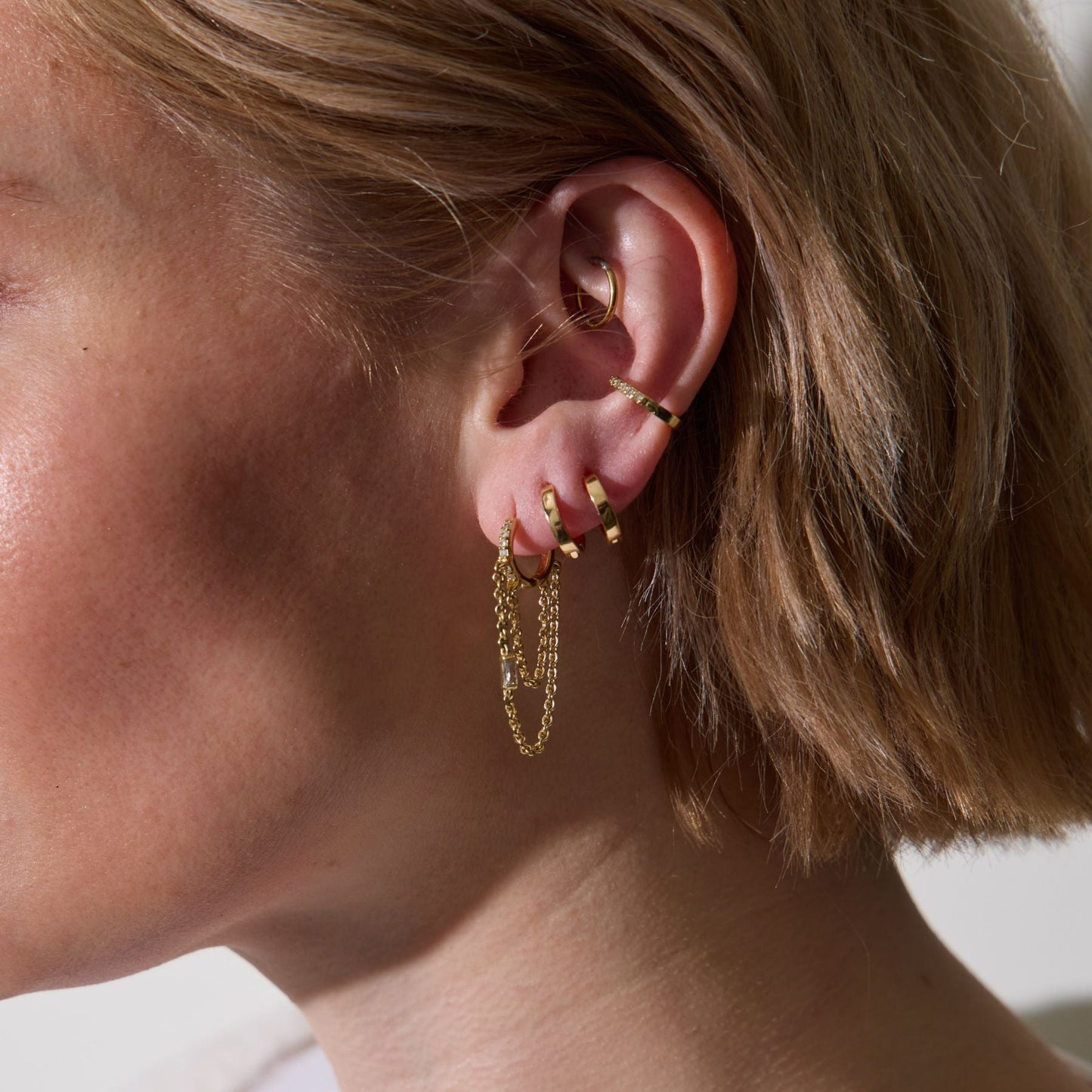 Gold Chain Huggie Earrings for Everyday Wear