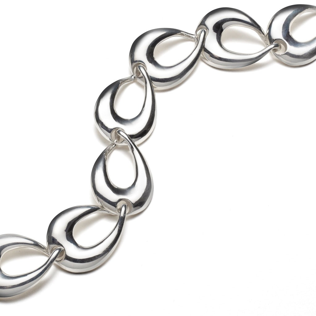 Silver Tilda Necklace with Elegant Design