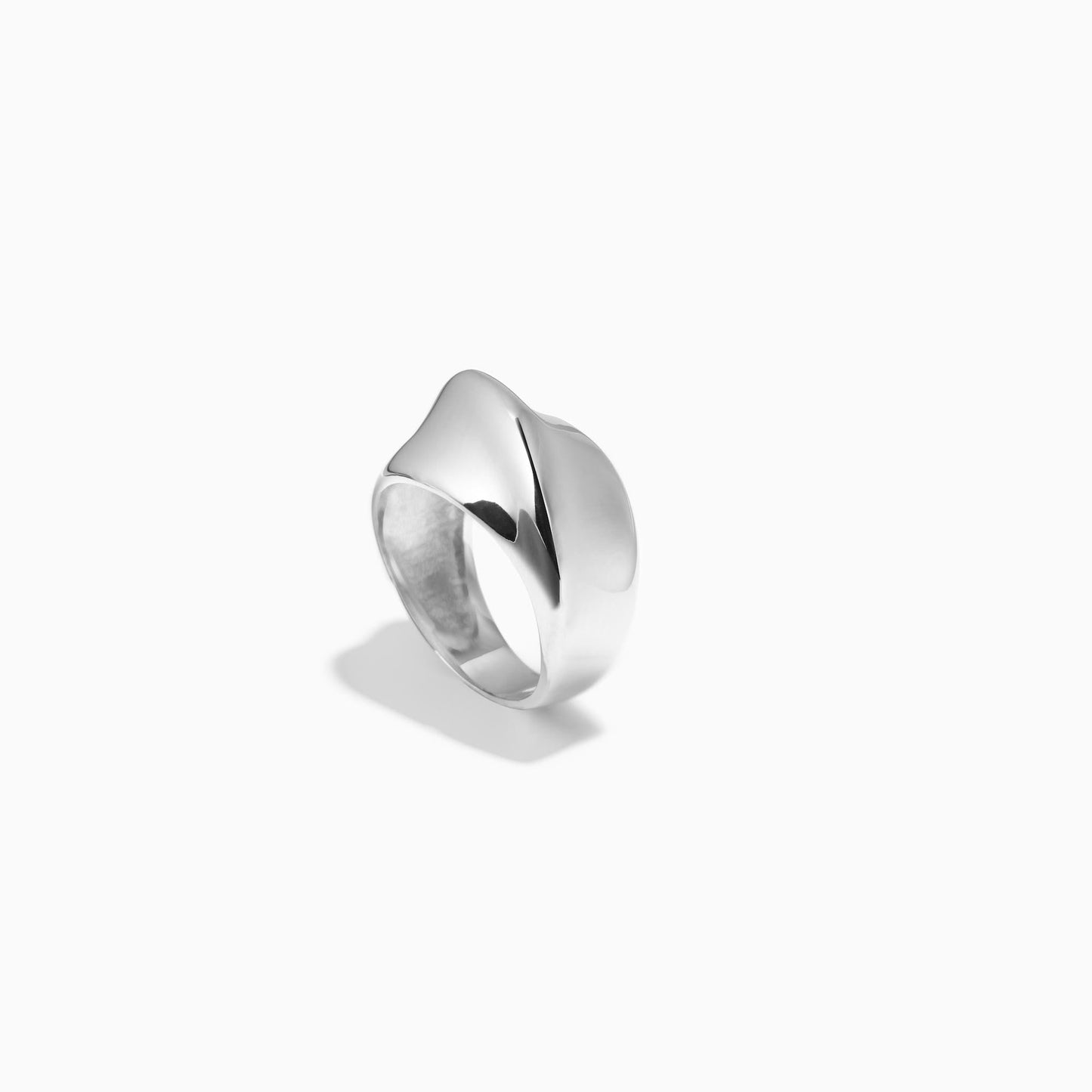 Twisted Silver Ring in Elegant Design