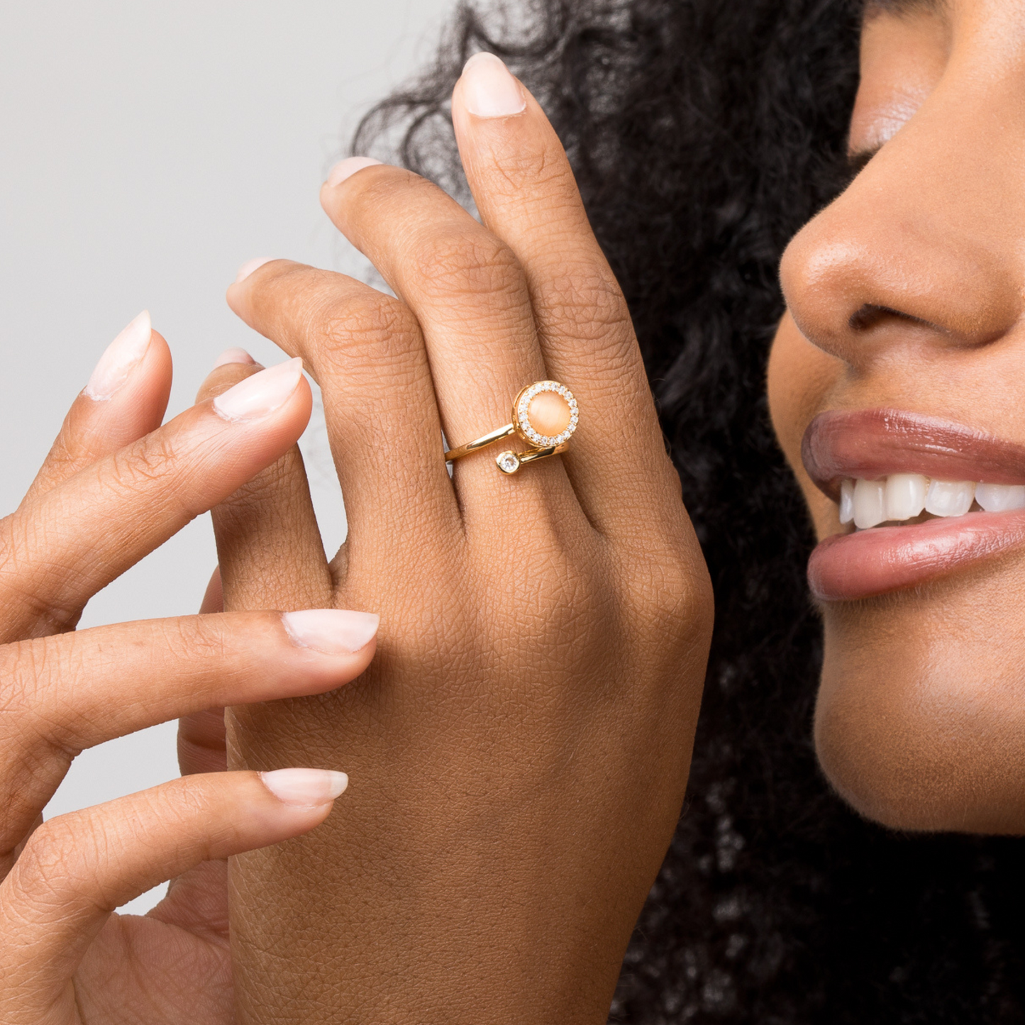 Moonstone Ring for Meditation and Relaxation