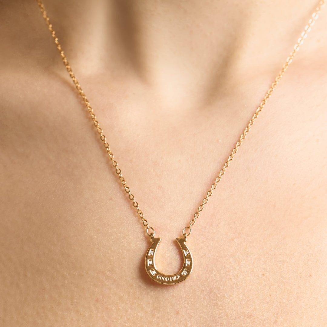 Horseshoe Necklace in Silver Design