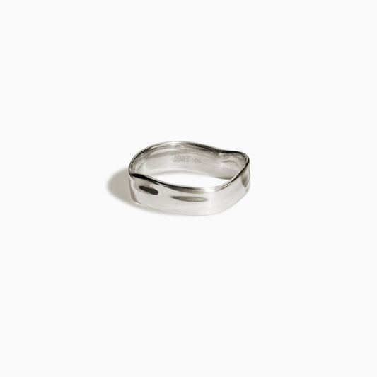 Stylish Wave Design Ring in Silver