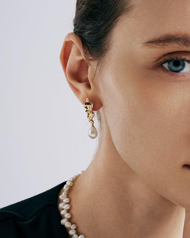 Elegant Pearl Earrings for Every Occasion 1