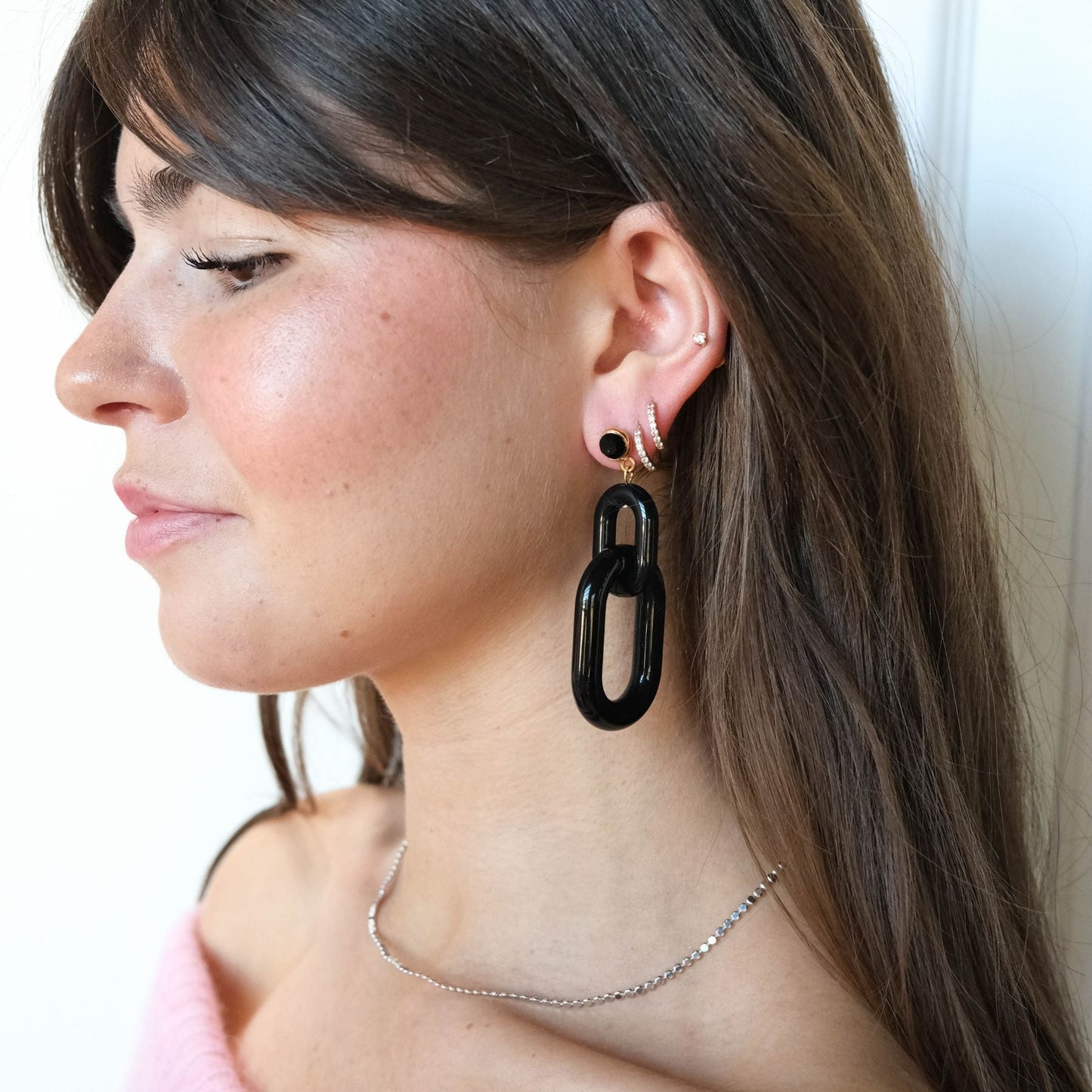 Black Acrylic Chain Earrings for Stylish Look