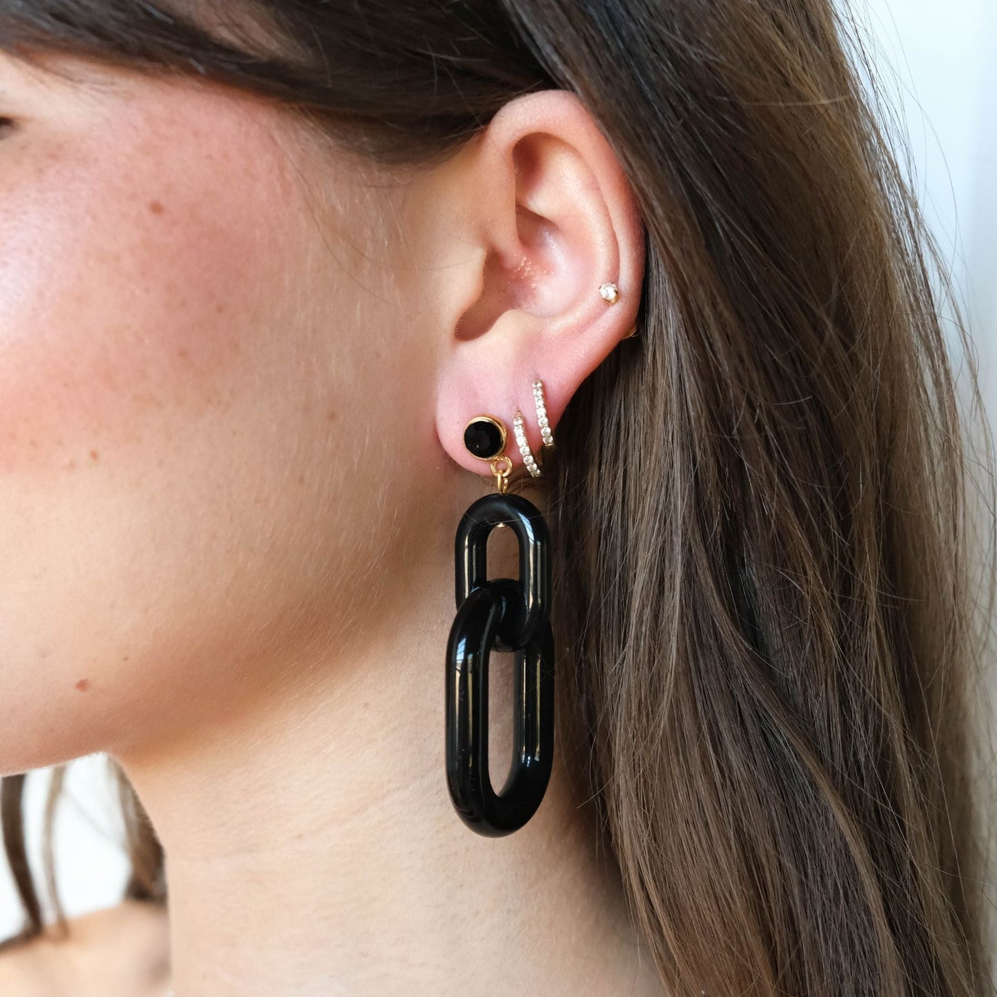 Black Acrylic Chain Earrings for Stylish Look