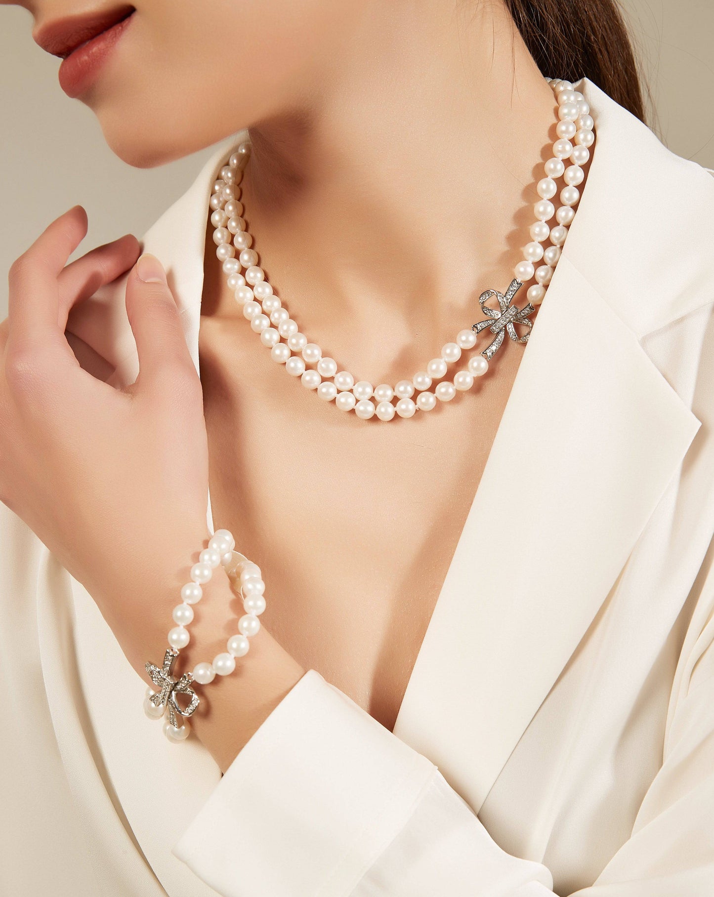 White Freshwater Pearl Necklace and Bracelet Set 2