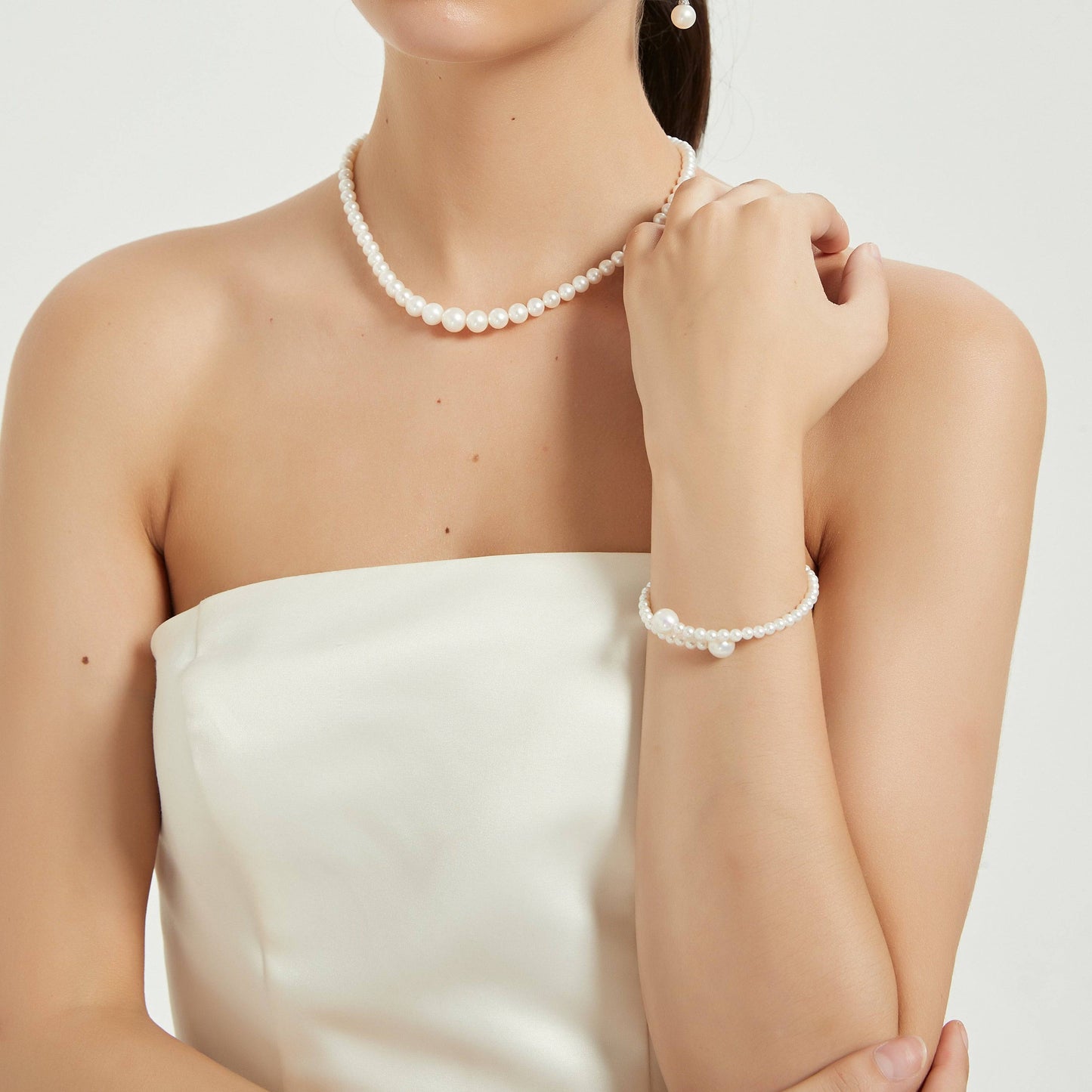 White Freshwater Pearl Bracelet for Timeless Style