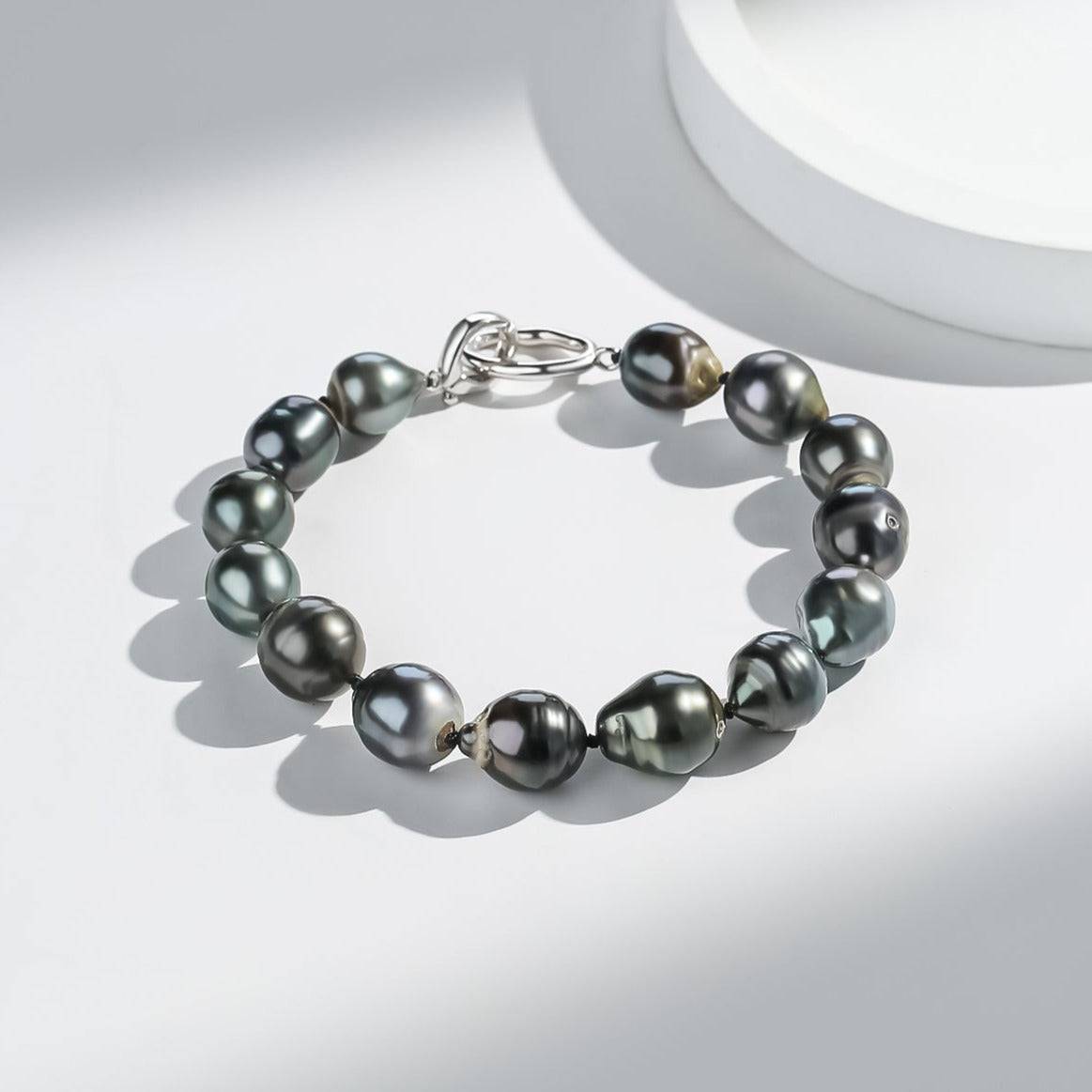 Baroque Pearl Bracelet in AA Quality