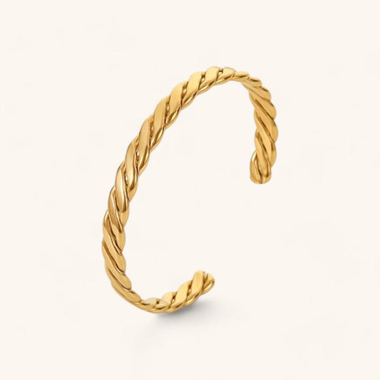 Thick Cuban Link Bracelet in Metal