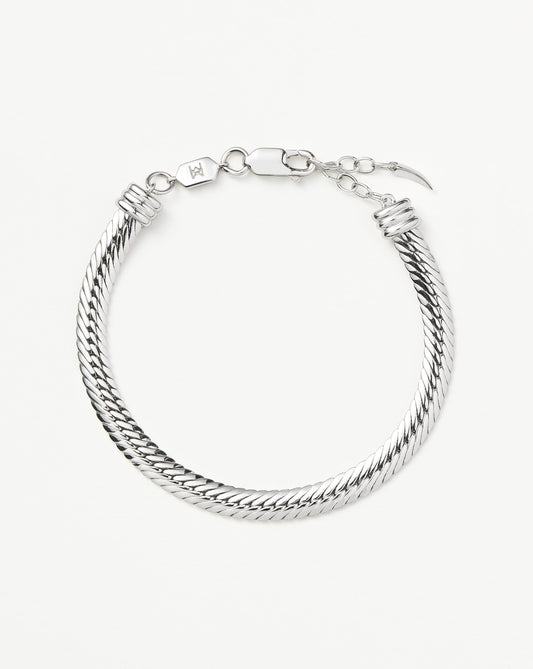 Chain Bracelet in Modern Style