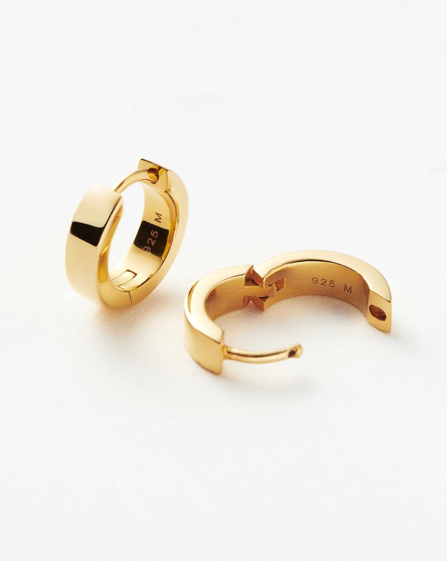 Chubby Tunnel Huggies in 18k Gold Vermeil