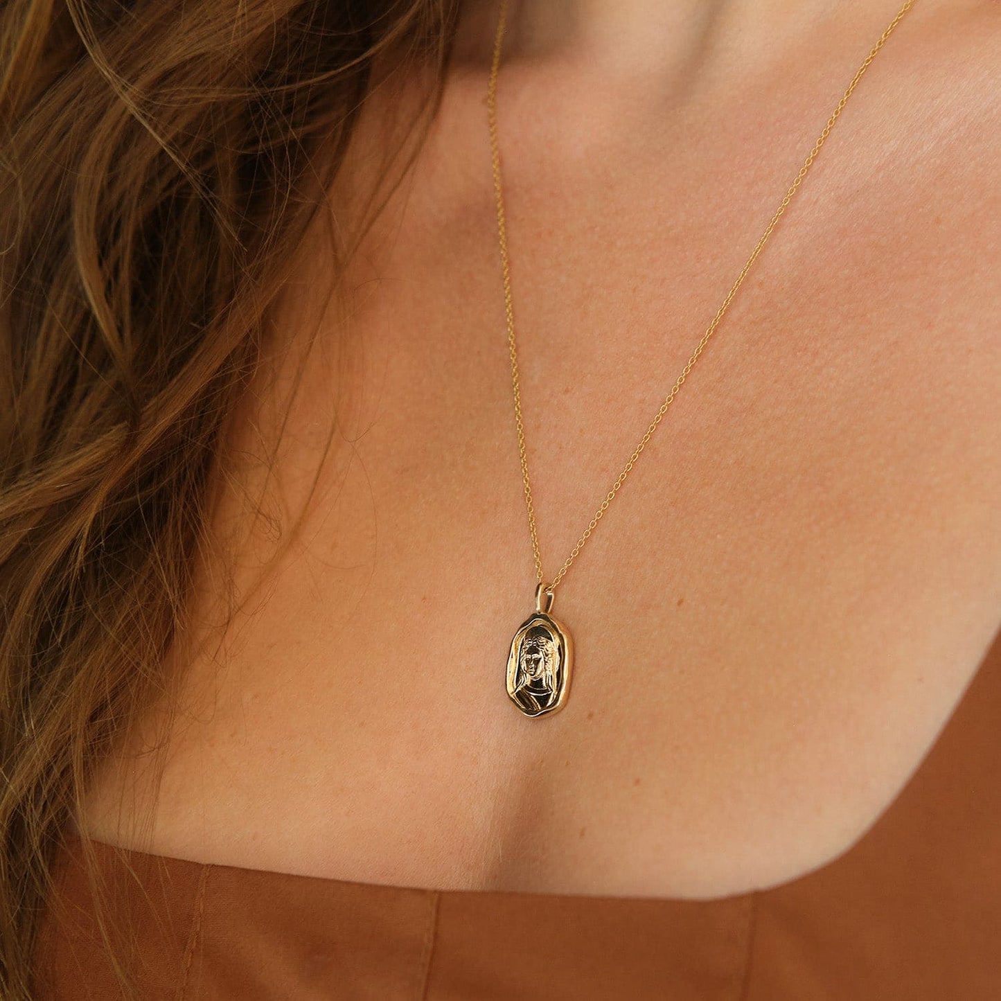 Molten Gold Pendant Necklace for Everyday Wear