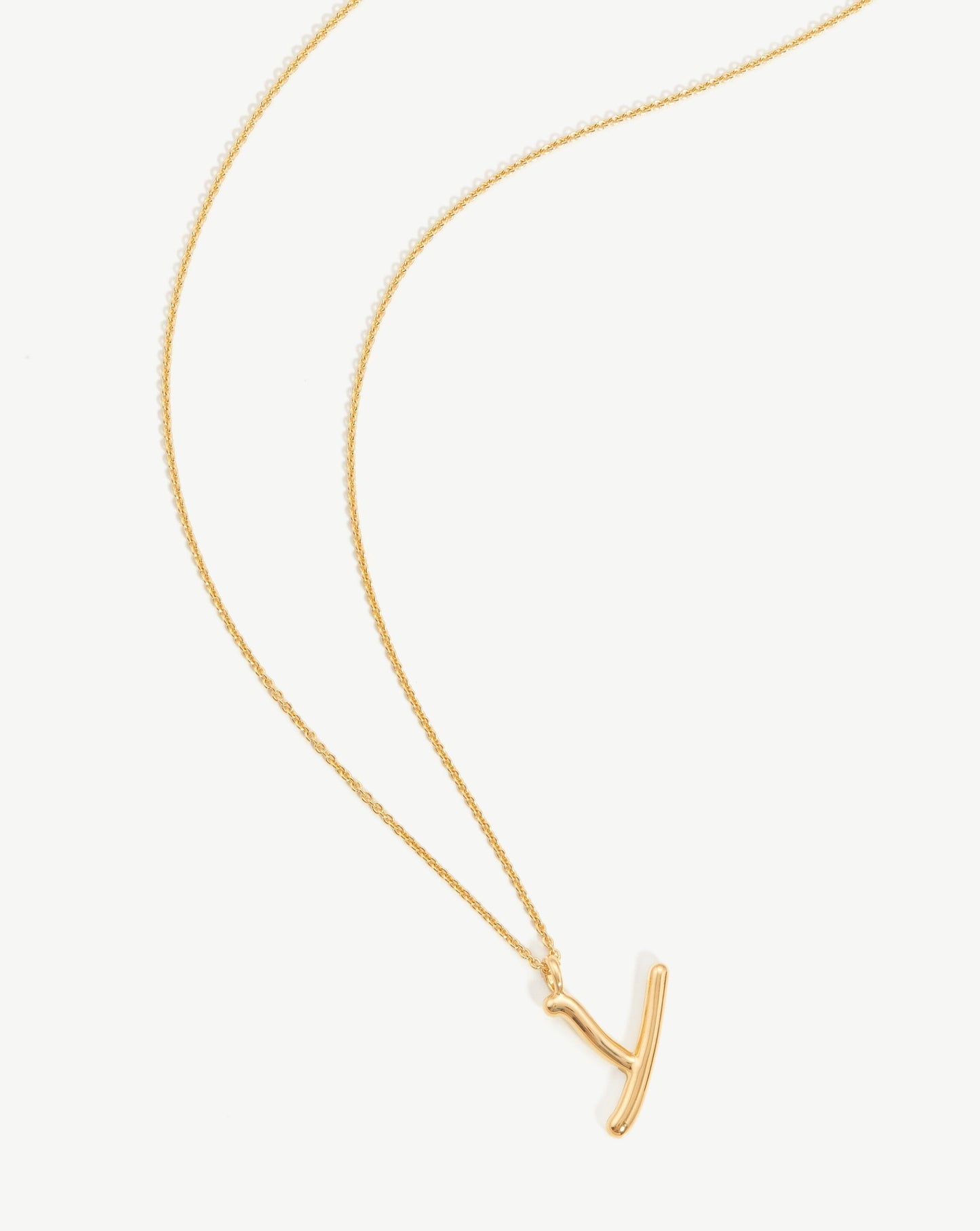 Curly Molten Initial Pendant Necklace in 18k Gold Vermeil 1