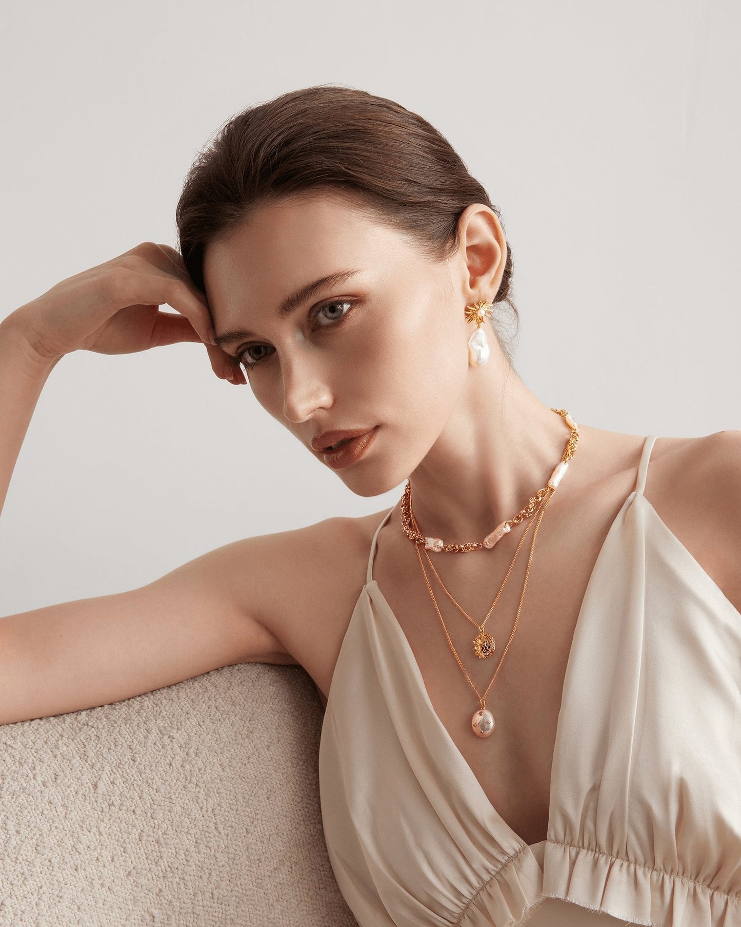 Baroque Pearl Necklace Set in Elegant Style