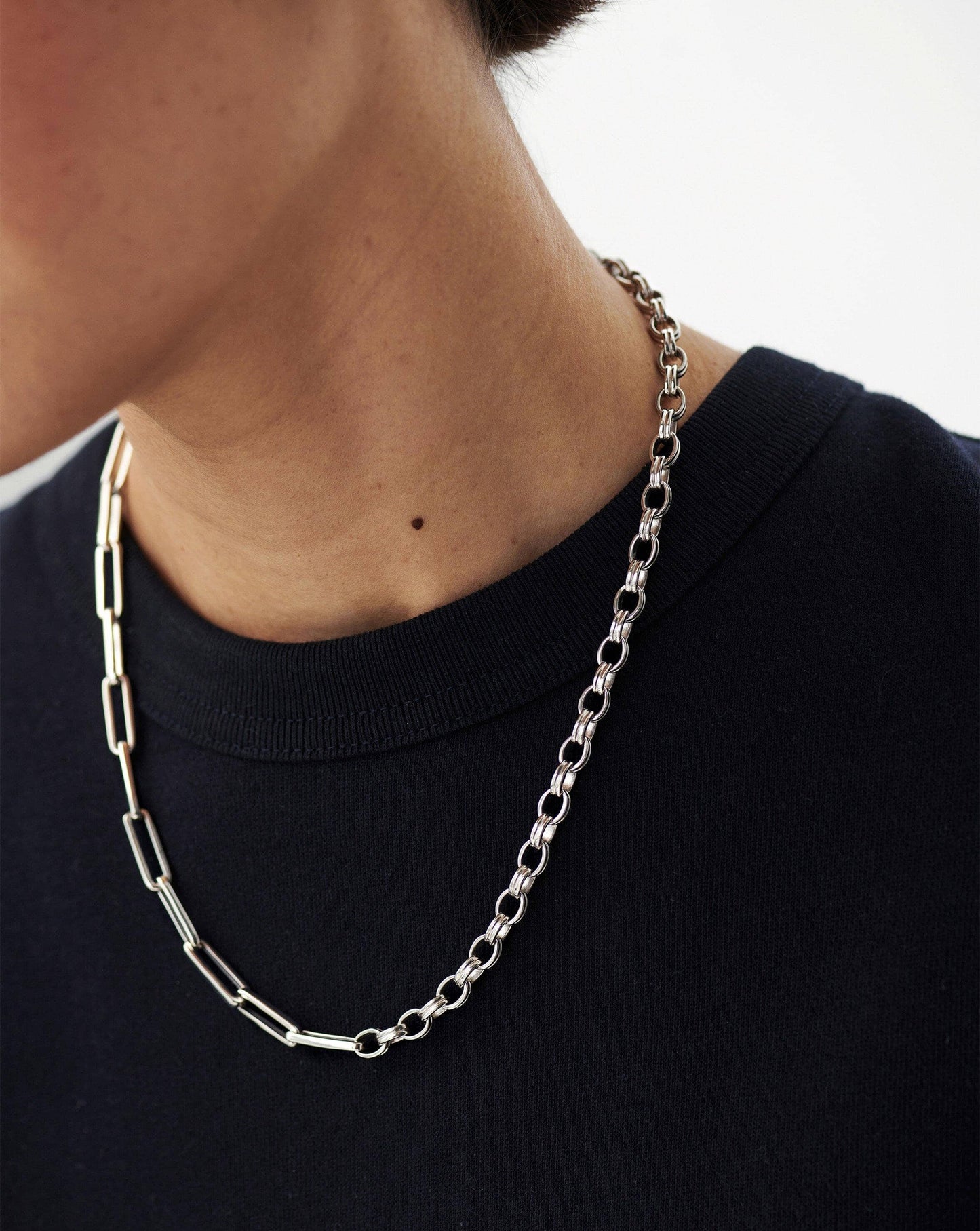 Stylish Silver Plated Axiom Chain Necklace