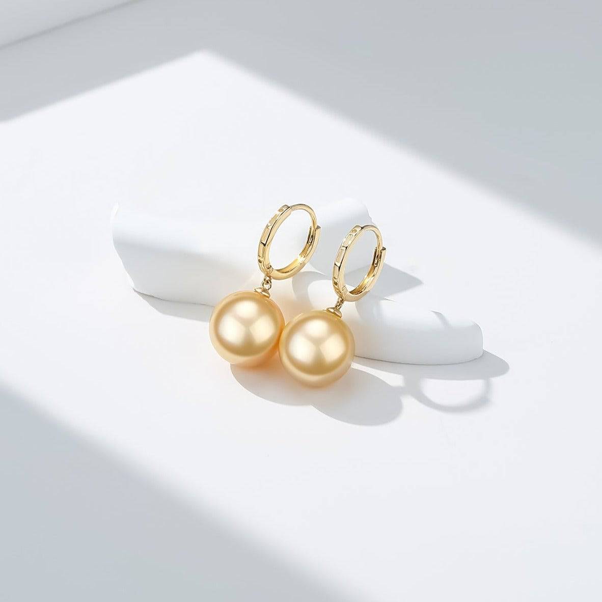 18K Gold South Sea Pearl Daisy Earrings