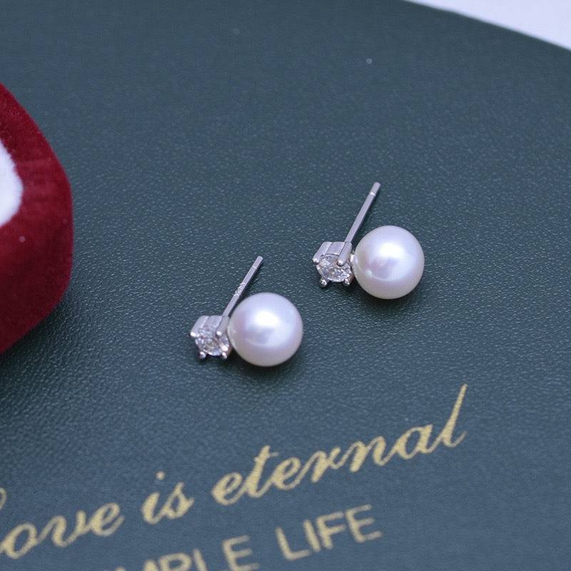 Freshwater Pearl and Sasha Style Earrings