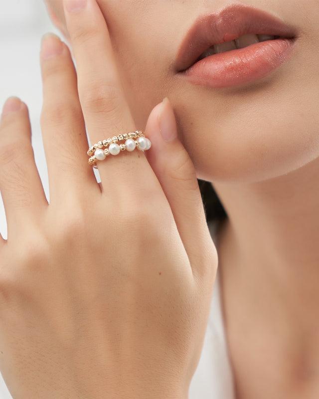 Stylish Elastic Pearl Ring for Everyday Wear