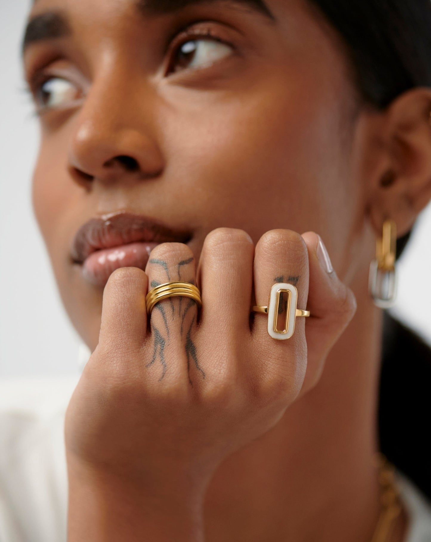 Ovate Enamel Ring in Unique Design