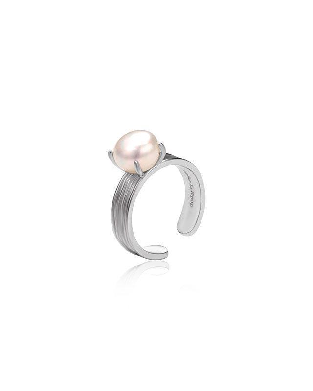 Elegant Pearl Ring in Endless Sunset Design