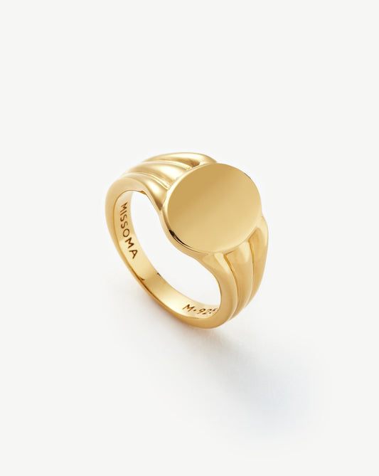 Oval Engravable Signet Ring in 18k Gold Vermeil