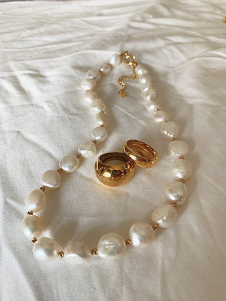 Elegant Pearl Necklace for Timeless Style