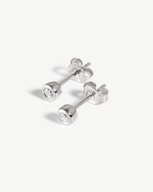 Classic Solitaire Stud Earrings in Fine Silver