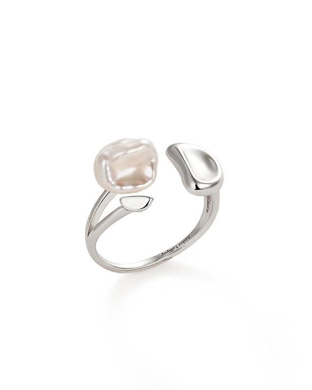 Lilac Pearl Decorative Ring for Elegant Style