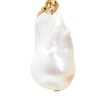 Baroque Pearl Charm Pendant in Elegant Design