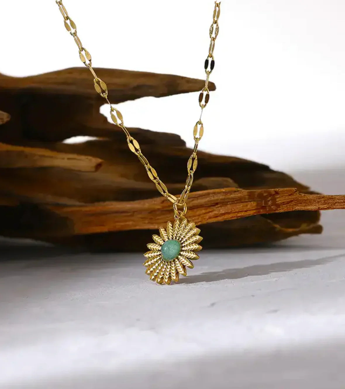 Flower Stone Pendant Necklace for Women