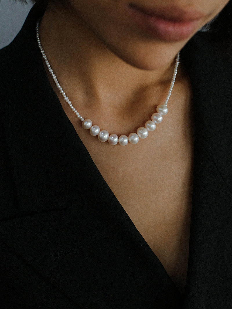 Elegant Beaded Pearl Pendant Necklace