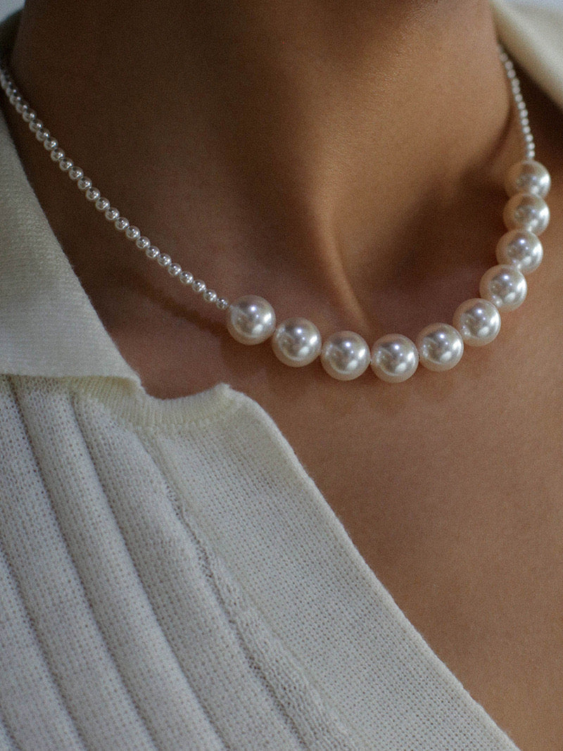 Elegant Beaded Pearl Pendant Necklace