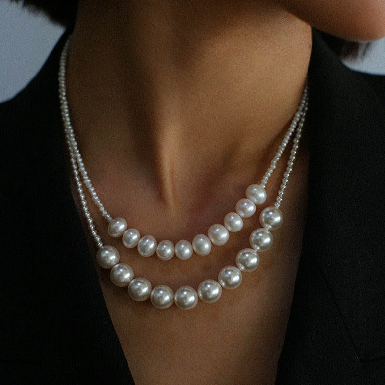 Elegant Beaded Pearl Pendant Necklace