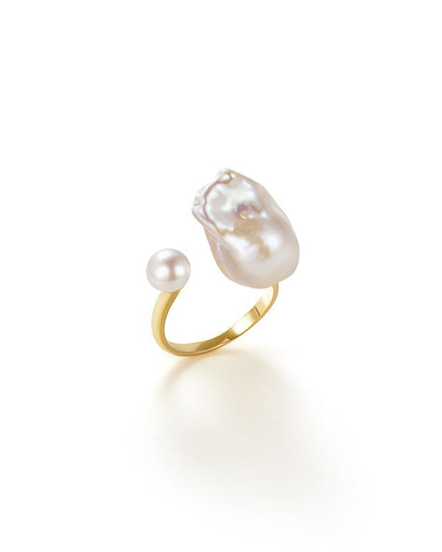 Delicate Pearl Ring with Micro Dew Design