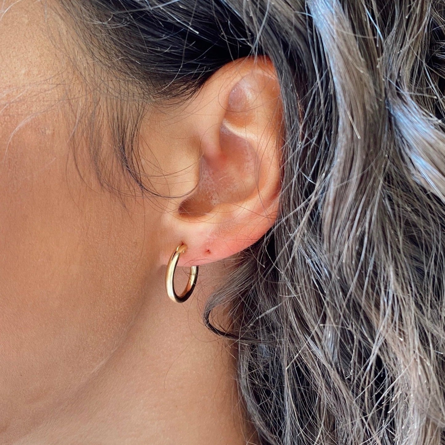 Simple Silver Everyday Hoop Earrings