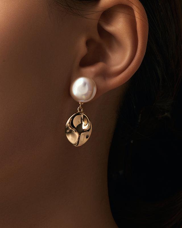 Elegant Baroque Pearl Earrings for Stylish Look